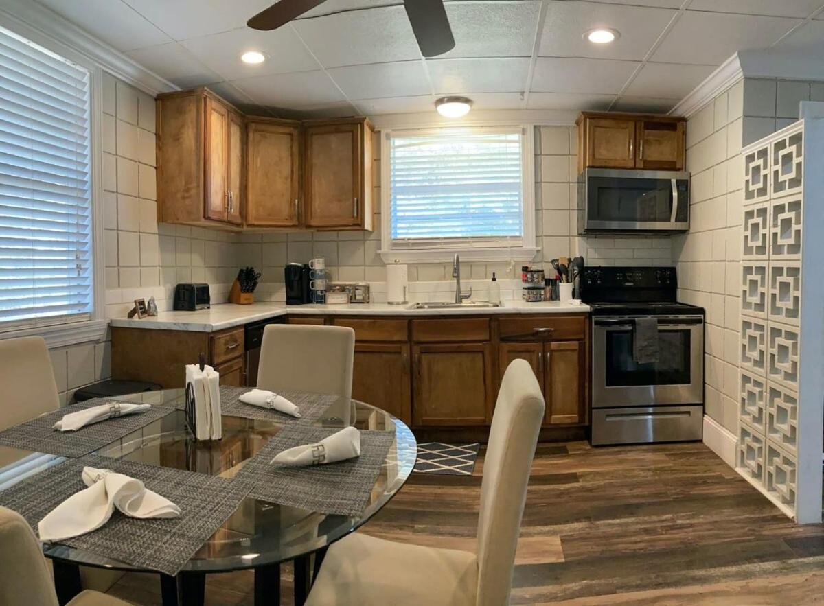 Comfortable Cottage On The Blue Mile - Close To Gsu! Statesboro Eksteriør billede